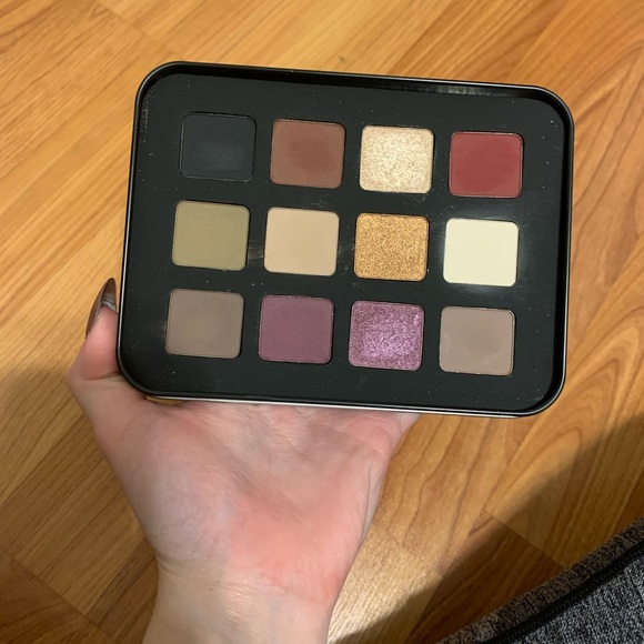 Makeup Forever Lustrous Shadow Palette - Picture 1 of 3